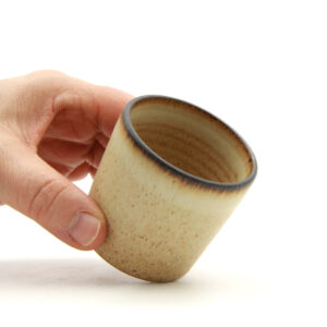 DR M1 – Cortado mugg – Caramelo